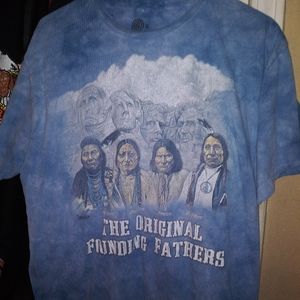 The Mountain Size XL tee shirt Native American